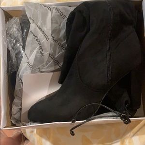 High knee boots⛄️💫 BRAND NEW